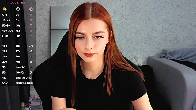 Snapshot of kitti_sweett chatting on 11/02/25, 02:41 kitti sweett online show from 11/02/25, 02:41