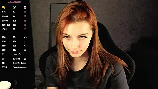 Snapshot of kitti_sweett chatting on 11/07/25, 08:31 kitti sweett online show from 11/07/25, 08:31