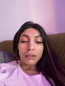 Snapshot of Ashley_luxx chatting on 02/08/26, 11:13 Ashley luxx online show from 02/08/26, 11:13