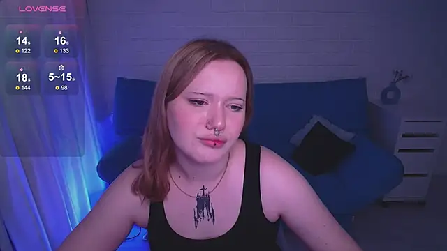 AuroraMour online show from 10/18/25, 01:01