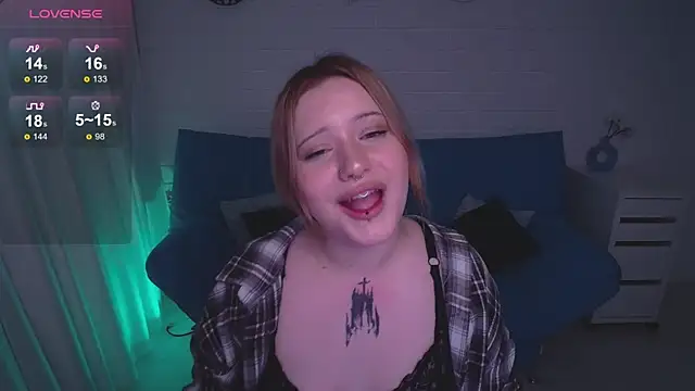 AuroraMour online show from 10/27/25, 03:49