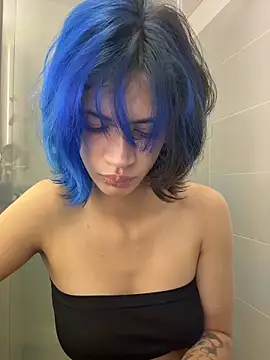 Snapshot of sukulaurens chatting on 03/17/26, 11:13 sukulaurens online show from 03/17/26, 11:13