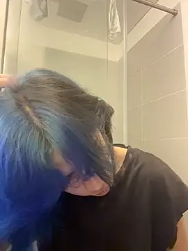 Snapshot of sukulaurens chatting on 03/18/26, 12:19 sukulaurens online show from 03/18/26, 12:19