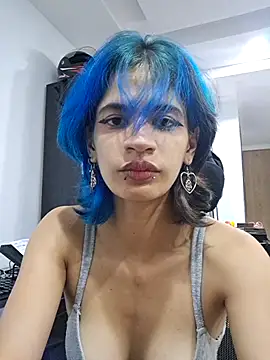 Snapshot of sukulaurens chatting on 03/22/26, 06:06 sukulaurens online show from 03/22/26, 06:06