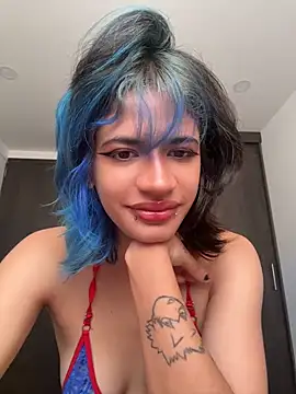 Snapshot of sukulaurens chatting on 04/08/26, 05:13 sukulaurens online show from 04/08/26, 05:13