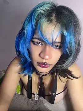 Snapshot of sukulaurens chatting on 04/22/26, 08:21 sukulaurens online show from 04/22/26, 08:21