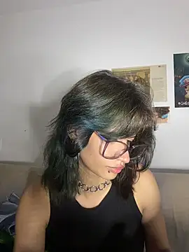 sukulaurens online show from 07/04/26, 05:35