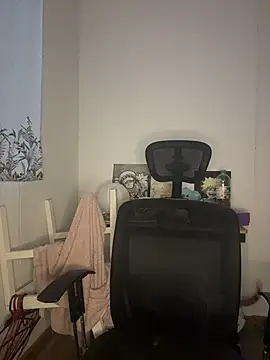 sukulaurens online show from 07/23/26, 04:10