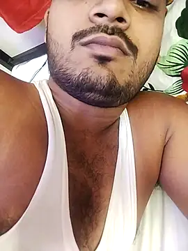 Snapshot of Lust_09_Subh chatting on 10/31/25, 05:03 Lust 09 Subh online show from 10/31/25, 05:03