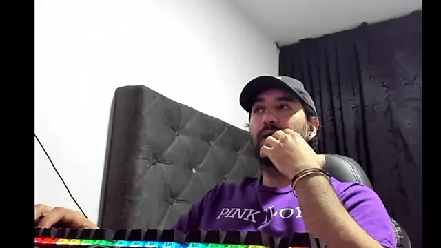 coolfriki online show from 12/23/25, 04:21