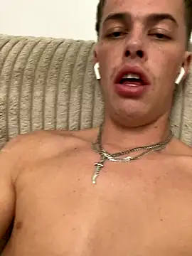 Snapshot of Bigflex1738 chatting on 10/31/25, 06:53 Bigflex1738 online show from 10/31/25, 06:53