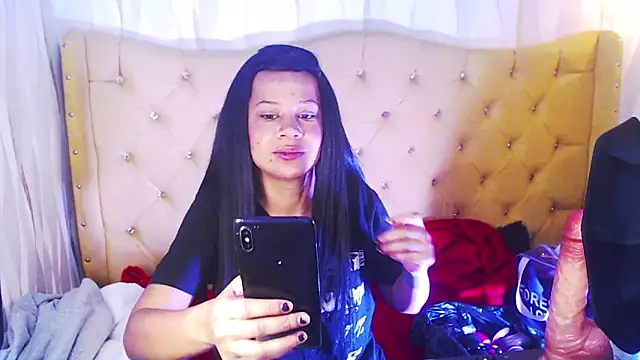 Snapshot of blackxstar11 chatting on 11/15/25, 02:20 blackxstar11 online show from 11/15/25, 02:20