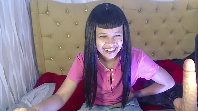 Snapshot of blackxstar11 chatting on 11/22/25, 01:48 blackxstar11 online show from 11/22/25, 01:48