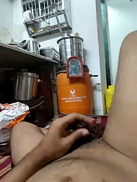 Snapshot of deepti_07 chatting on 11/03/25, 10:49 deepti 07 online show from 11/03/25, 10:49