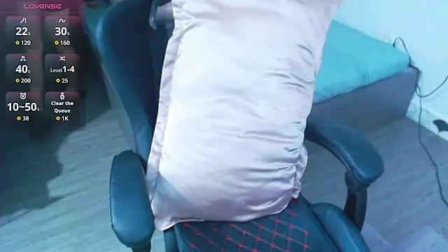 Snapshot of mystica-myst chatting on 03/15/26, 07:25 mystica-myst online show from 03/15/26, 07:25