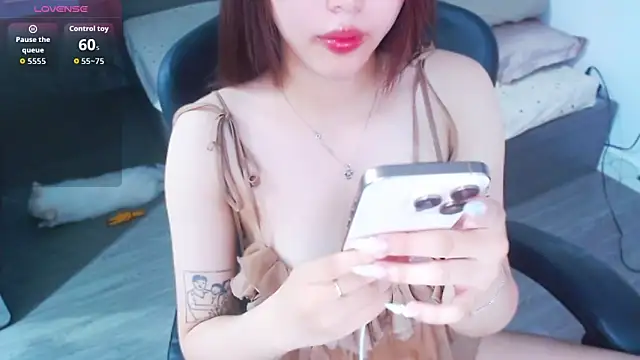 Snapshot of mystica-myst chatting on 04/02/26, 05:38 mystica-myst online show from 04/02/26, 05:38