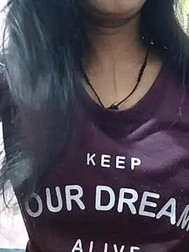 Snapshot of anjali2351 chatting on 04/08/26, 06:24 anjali2351 online show from 04/08/26, 06:24