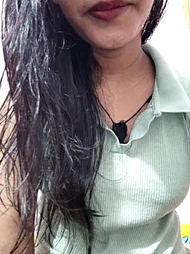 Snapshot of anjali2351 chatting on 04/19/26, 03:28 anjali2351 online show from 04/19/26, 03:28