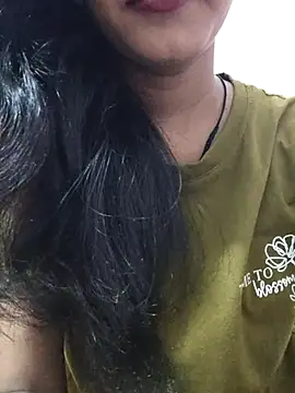 Snapshot of anjali2351 chatting on 04/22/26, 05:43 anjali2351 online show from 04/22/26, 05:43