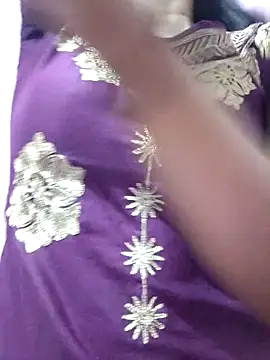 Snapshot of anjali2351 chatting on 04/24/26, 05:43 anjali2351 online show from 04/24/26, 05:43