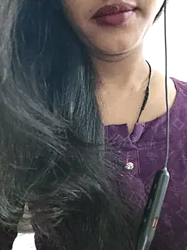 Snapshot of anjali2351 chatting on 05/07/26, 03:56 anjali2351 online show from 05/07/26, 03:56