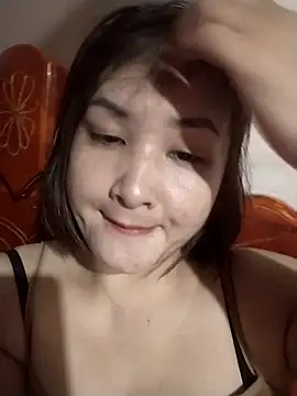 Snapshot of Jeassi-sica chatting on 10/13/25, 10:15 Jeassi-sica online show from 10/13/25, 10:15