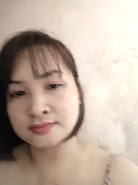 Snapshot of Jeassi-sica chatting on 10/17/25, 11:40 Jeassi-sica online show from 10/17/25, 11:40