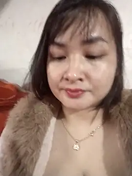 Snapshot of Jeassi-sica chatting on 11/10/25, 04:33 Jeassi-sica online show from 11/10/25, 04:33