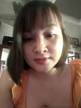 Snapshot of Jeassi-sica chatting on 11/12/25, 04:46 Jeassi-sica online show from 11/12/25, 04:46