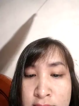 Snapshot of Jeassi-sica chatting on 11/15/25, 01:07 Jeassi-sica online show from 11/15/25, 01:07