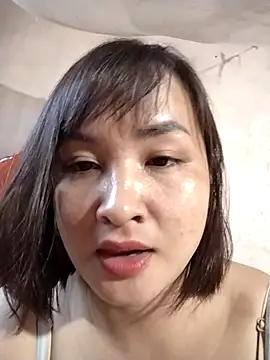 Snapshot of Jeassi-sica chatting on 11/23/25, 05:07 Jeassi-sica online show from 11/23/25, 05:07