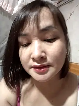 Snapshot of Jeassi-sica chatting on 11/23/25, 10:42 Jeassi-sica online show from 11/23/25, 10:42