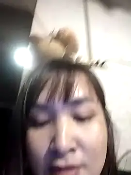 Snapshot of Jeassi-sica chatting on 11/24/25, 11:10 Jeassi-sica online show from 11/24/25, 11:10