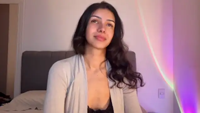 Snapshot of naughty_jasmin chatting on 06/11/26, 02:44 naughty jasmin online show from 06/11/26, 02:44
