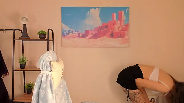 Snapshot of Nuura_Moore chatting on 10/22/25, 01:06 Nuura Moore online show from 10/22/25, 01:06