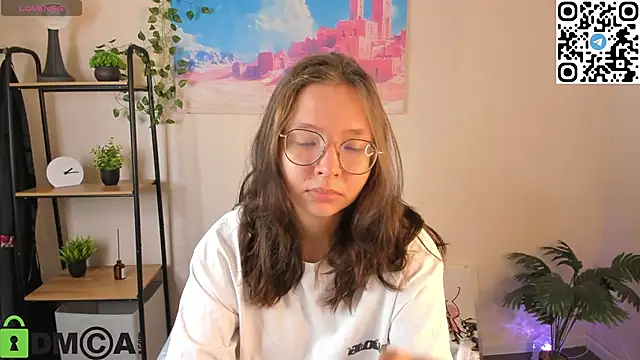 Snapshot of Nuura_Moore chatting on 10/31/25, 01:06 Nuura Moore online show from 10/31/25, 01:06