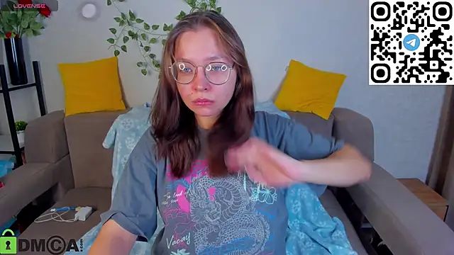 Snapshot of Nuura_Moore chatting on 12/02/25, 01:11 Nuura Moore online show from 12/02/25, 01:11