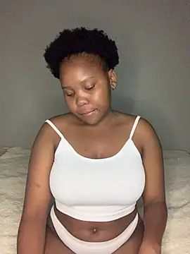 Snapshot of Scarlettxx21 chatting on 01/19/26, 01:31 Scarlettxx21 online show from 01/19/26, 01:31