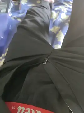 Snapshot of sexystrangerdick chatting on 10/16/25, 10:27 sexystrangerdick online show from 10/16/25, 10:27