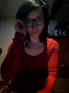 Snapshot of Lenalove02 chatting on 10/13/25, 06:35 Lenalove02 online show from 10/13/25, 06:35