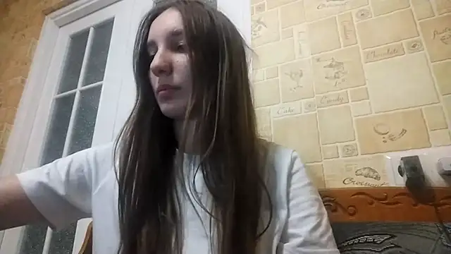 AdelaideParslow online show from 10/19/25, 03:34