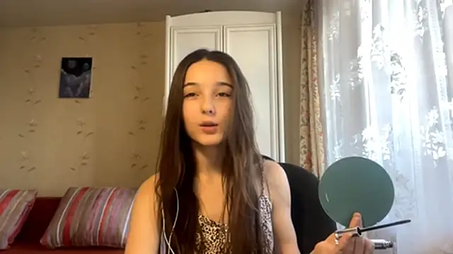 ZaidaKellner online show from 10/11/25, 07:40