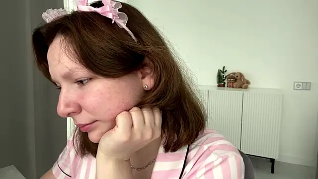 Snapshot of TamekiaSamii chatting on 11/15/25, 07:05 TamekiaSamii online show from 11/15/25, 07:05