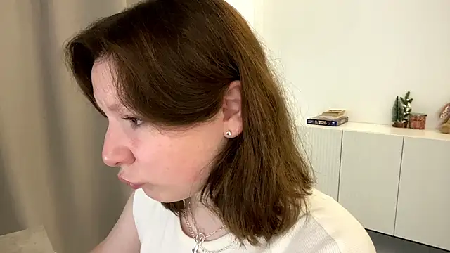 Snapshot of TamekiaSamii chatting on 11/17/25, 07:03 TamekiaSamii online show from 11/17/25, 07:03