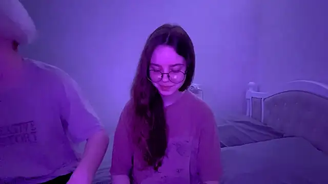 Snapshot of EhtelBiondi chatting on 02/14/26, 05:15 EhtelBiondi online show from 02/14/26, 05:15