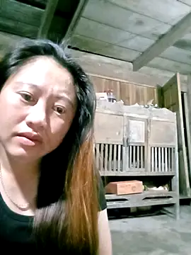 Snapshot of Ducky27021991 chatting on 12/17/25, 10:38 Ducky27021991 online show from 12/17/25, 10:38