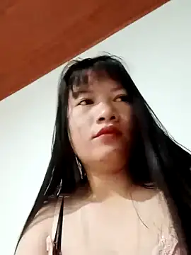 TrangNemo online show from 10/18/25, 08:42