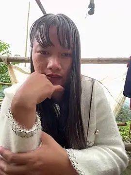 TrangNemo online show from 10/27/25, 08:51