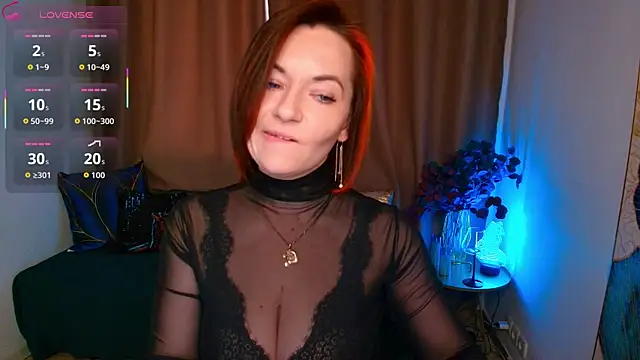 Snapshot of Serena_Foxxx chatting on 04/28/26, 02:27 Serena Foxxx online show from 04/28/26, 02:27