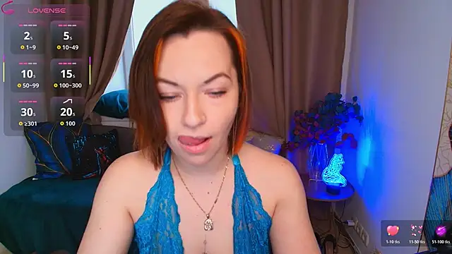 Snapshot of Serena_Foxxx chatting on 05/14/26, 02:18 Serena Foxxx online show from 05/14/26, 02:18